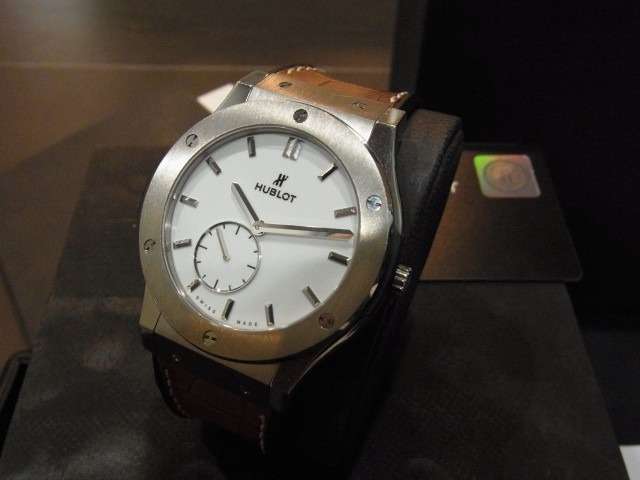 ウブロ クラシック・フュージョン 515.NX.2210.LR チタン 白文字盤 買取価格 ￥530,000-